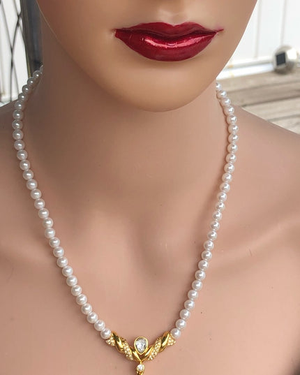 Vintage Napier Faux pearl necklace choker 18”