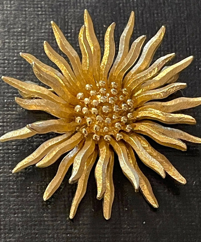 Vintage D orlan Brushed gold beautiful sunflower brooch flower