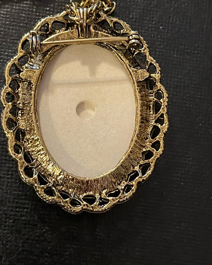 Vintage Antiqued brushed gold tone flower cameo pendant brooch  necklace