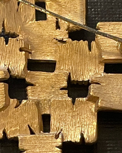 Vintage Trifari gold tone brooch Basket weave squares geometric