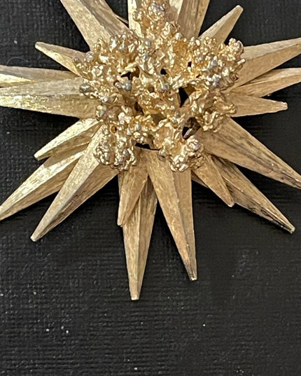 Vintage Marvella Brushed gold Starburst brooch