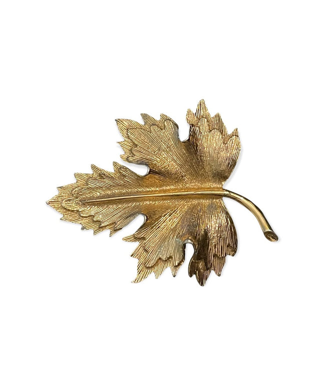 Vintage Sarah Coventry brushed gold maple leaf brooch