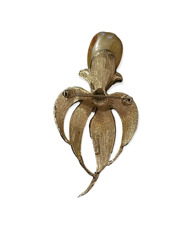 Vintage Sarah coventry gold faux pearl large flower brooch