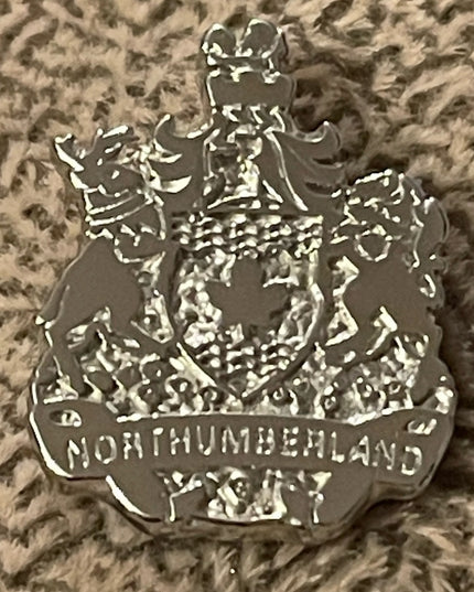 Vintage sterling silver NORTHCUMBERLAND coat of arms brooch tie lapel pin