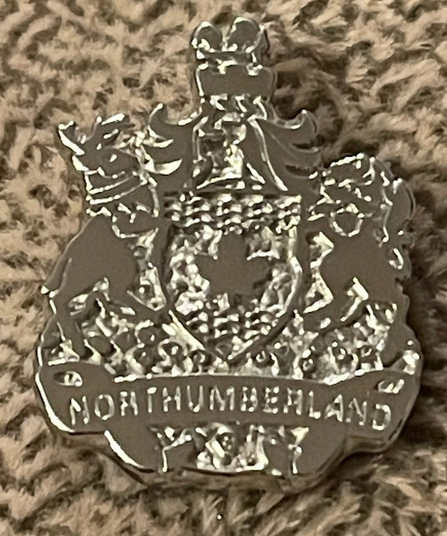 Vintage sterling silver NORTHCUMBERLAND coat of arms brooch tie lapel pin