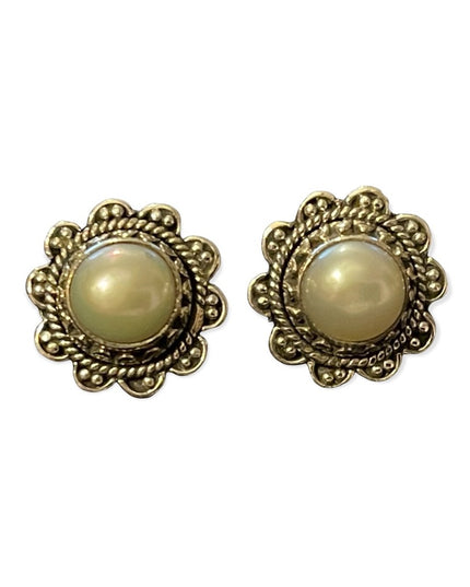 Sterling silver faux pearl round pierced earrings
