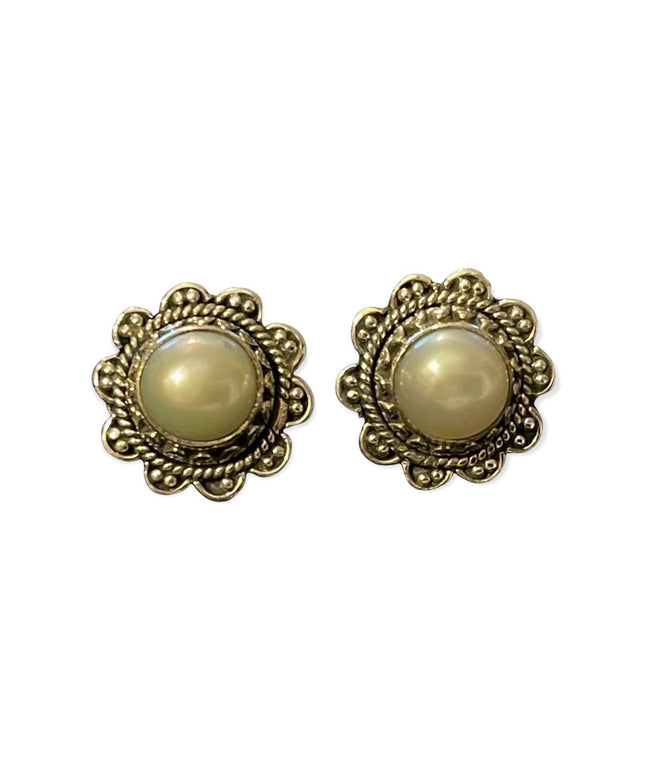 Sterling silver faux pearl round pierced earrings