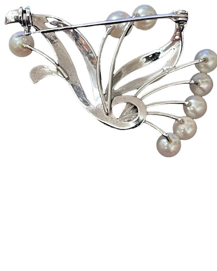 Vintage Sterling silver with pearl fancy brooch
