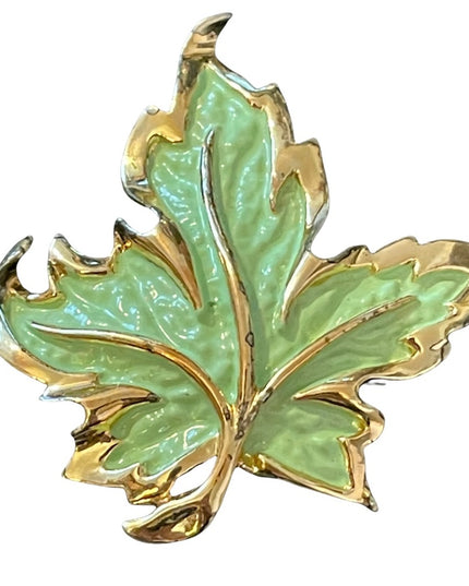 Vintage green enameled gold maple leaf  brooch