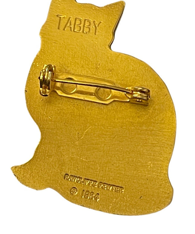 Fancy gold finish over pewter 1984 vintage Tabby cat brooch