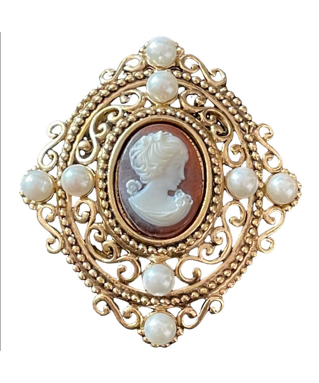 Vintage High quality Cameo faux pearl gold antiqued brooch