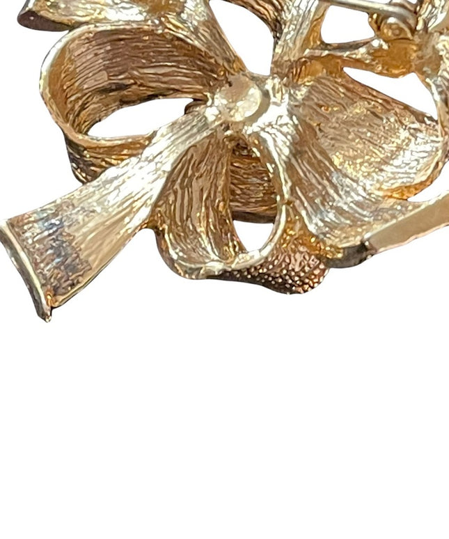 Brushed gold fancy ribbon brooch