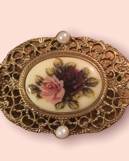 Vintage faux pearl gold tone flower cameo brooch