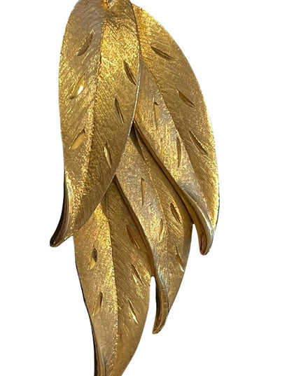 Brushed gold large leaf brooch