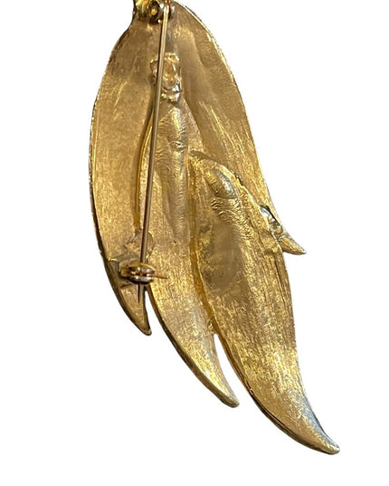 Brushed gold large leaf brooch