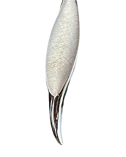 Vintage brushed  silver feather bar brooch