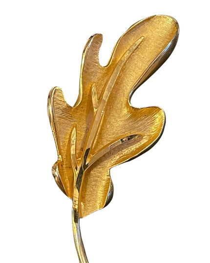 Vinatge brushed gold leaf brooch