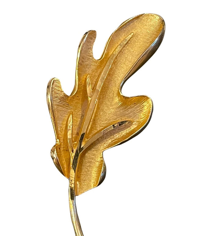 Vinatge brushed gold leaf brooch