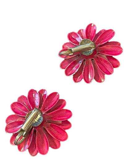Vintage 1960s pink metal flower clip on earrings