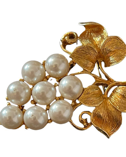 Vintage gold finish faux pearl fancy vine grape brooch