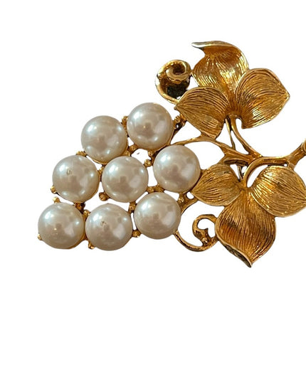 Vintage gold finish faux pearl fancy vine grape brooch