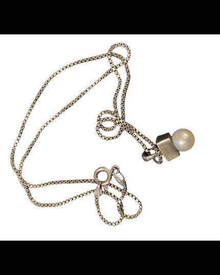 Vintage sterling silver chain with pearl pendant necklace