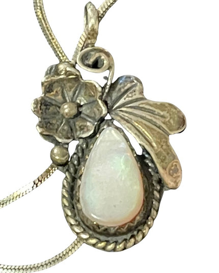 Vintage sterling silver Navajo pendant with sterling chain necklace