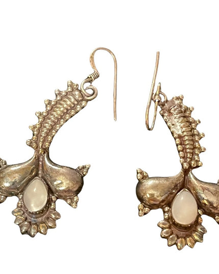 Vintage sterling silver moonstone dangle earrings