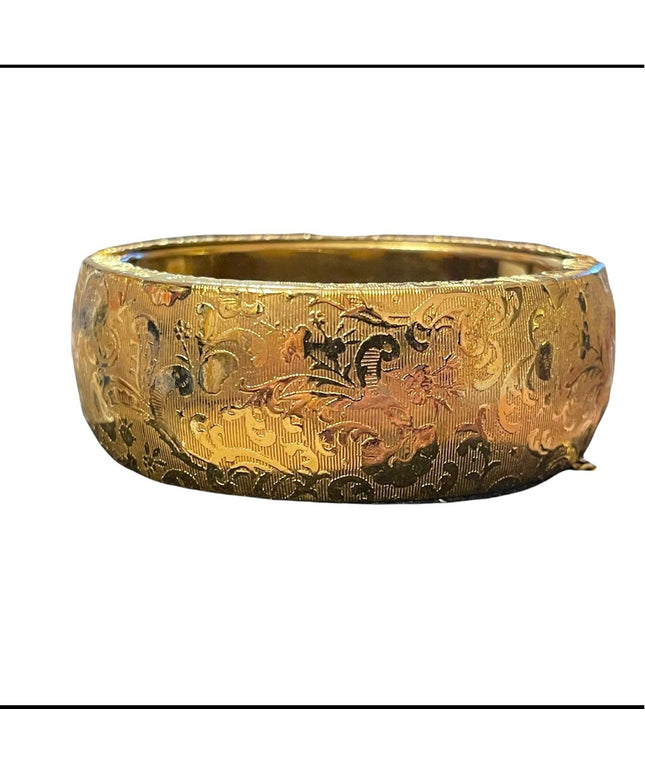 Vintage gold tone etched heavy chunky bangle bracelet