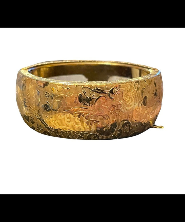 Vintage gold tone etched heavy chunky bangle bracelet