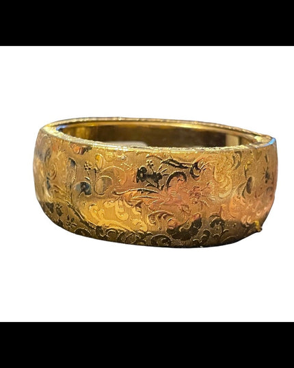 Vintage gold tone etched heavy chunky bangle bracelet