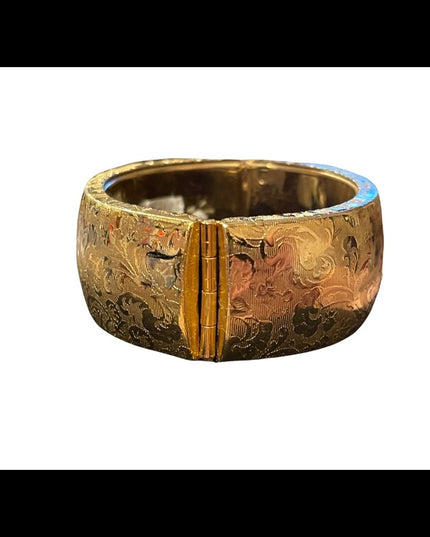 Vintage gold tone etched heavy chunky bangle bracelet