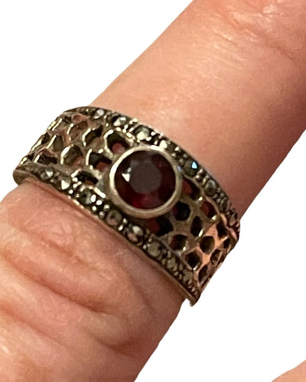 Fancy band Garnet sterling silver FAS marcasite ring