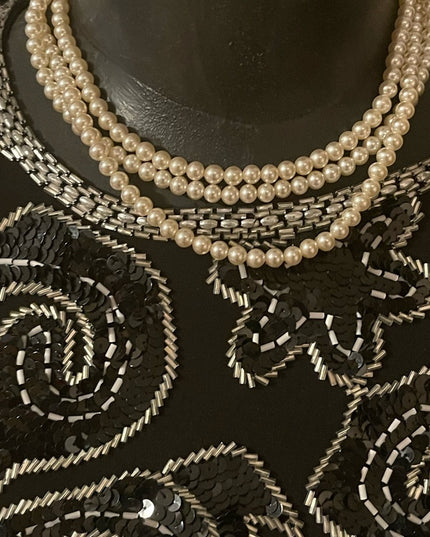 Sarah Coventry 3 strand faux pearl necklace Vintage