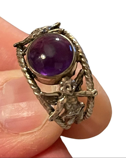 Vintage sterling silver 925 Angels cherubs amethyst fancy ring