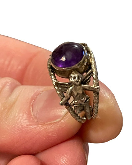 Vintage sterling silver 925 Angels cherubs amethyst fancy ring