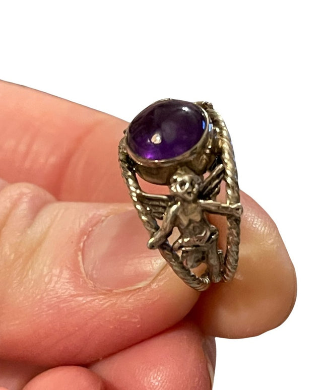 Vintage sterling silver 925 Angels cherubs amethyst fancy ring