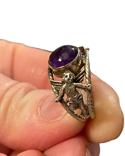 Vintage sterling silver 925 Angels cherubs amethyst fancy ring