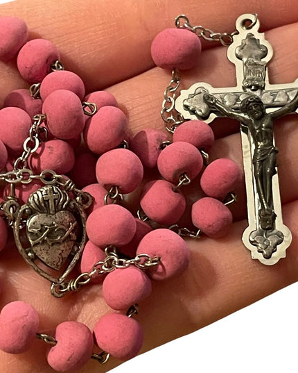 Vintage pink bead Silver cross crucifix rosary Italy Catholic necklace