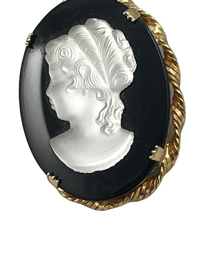 Vintage CZECH glass cameo brooch beautiful’ black silhouette