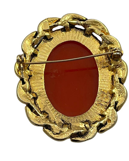 Vintage large resin cameo gold brushed twist finish cameo brooch