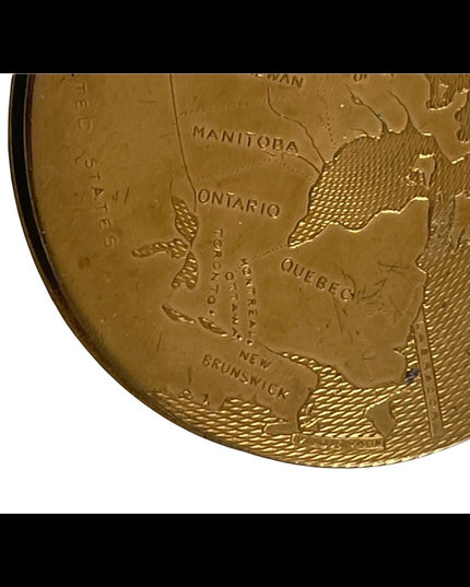 Vintage gold finish Canada map compact makeup powder collectible