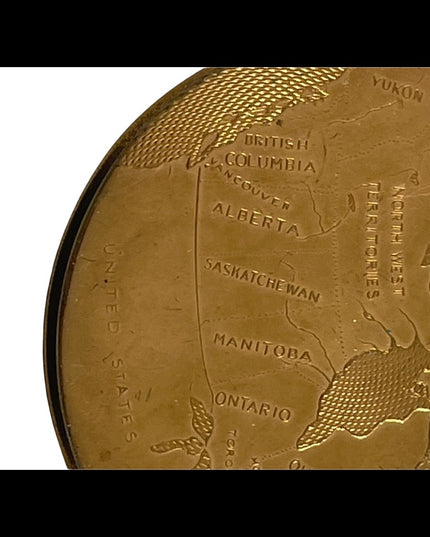 Vintage gold finish Canada map compact makeup powder collectible