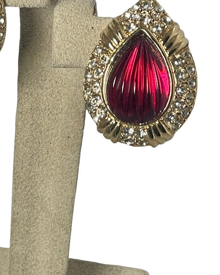 Stunning ruby red OSCAR DE LA RENTA rhinestone gold tear drop earrings pierced