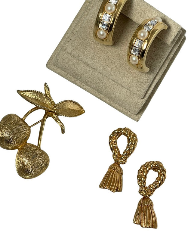 Lot jewelry gold cherries Sarah Cov brooch rhinestone earrings dangle couture