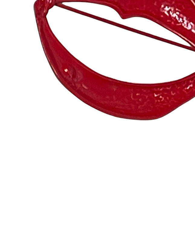 Red enamel metal lips brooch soo fun! rhinestone