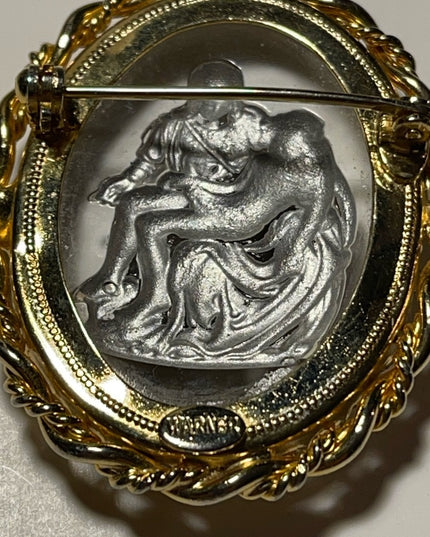 Michelangelo's La Pieta vintage WARNER gold cameo brooch