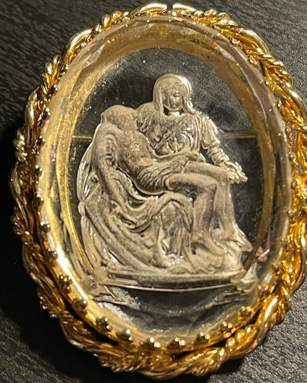 Michelangelo's La Pieta vintage WARNER gold cameo brooch