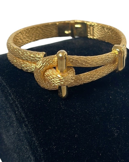 Vintage 1980s gold Crown Trifari fancy chunky bangle bracelet gold finish
