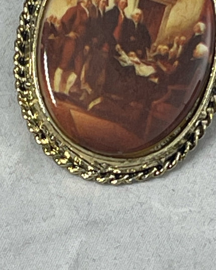 Vintage Gold finish Ceramic Cameo signing of Declaration of independance